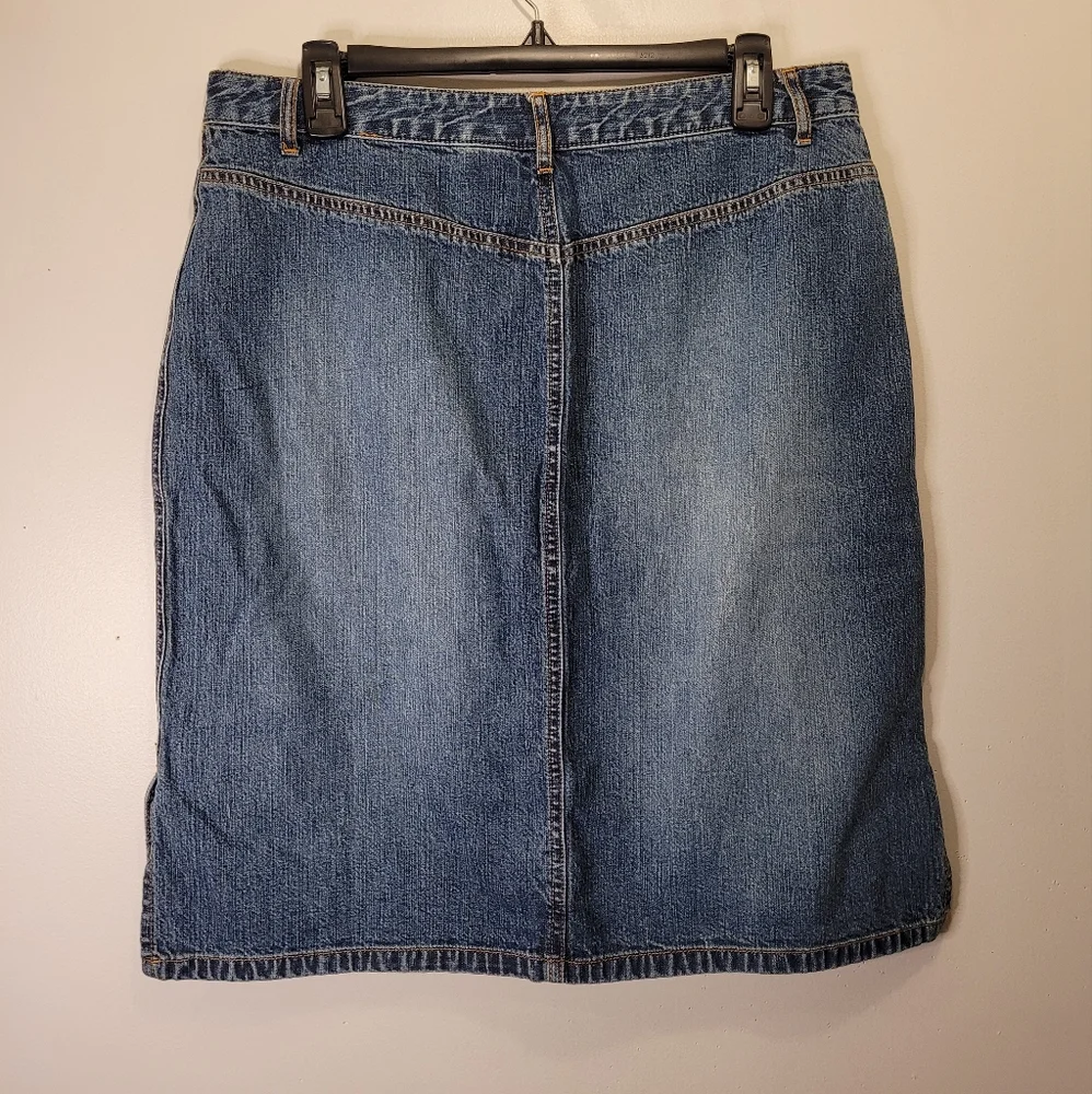 Old Navy Blue Jeans Skirt Womens Size 10 Mini/Midi length 90's y2k vintage - Picture 2 of 3